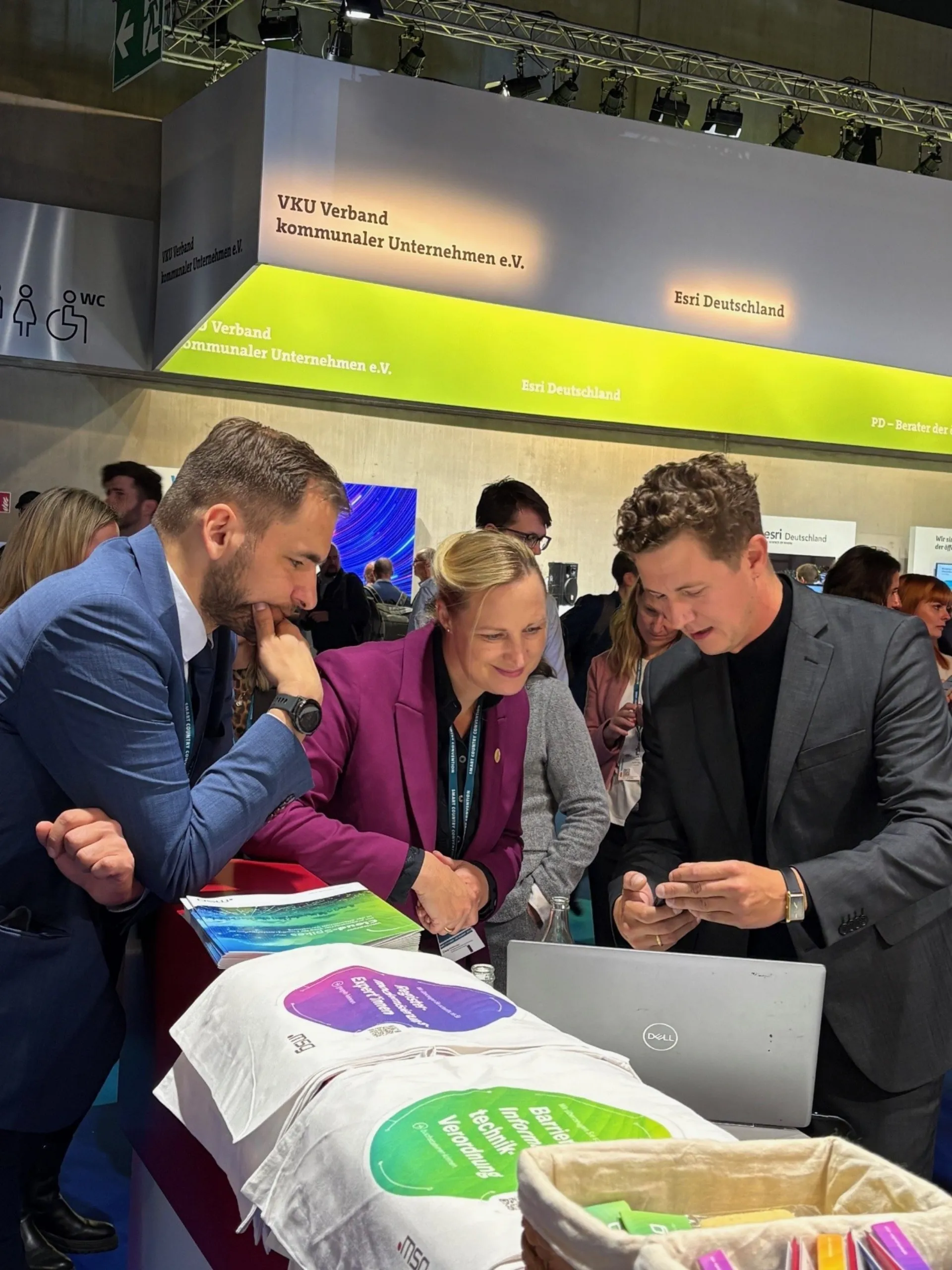 Digitalministerin von Rheinland-Pfalz Dörte Schall zu Gast bei uns am Stand