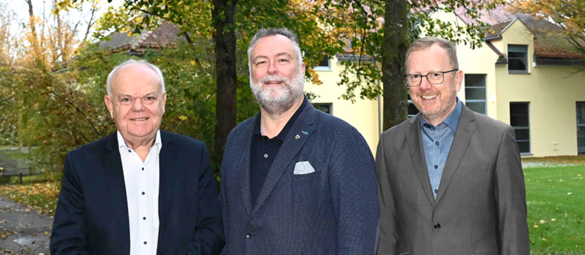 v.l.n.r. Vorsitzender des Aufsichtsrats von msg Hans Zehetmaier, Bürgermeister von Ismaning Dr. Alexander Greulich und msg-Bereichsleiter Helmut Lämmermeier 